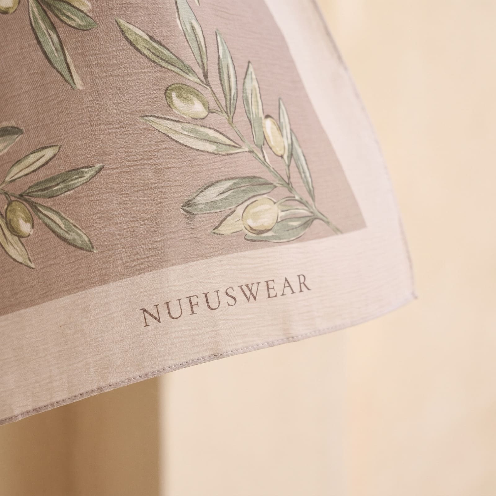The Everyday Crinkle — Soft Taupe